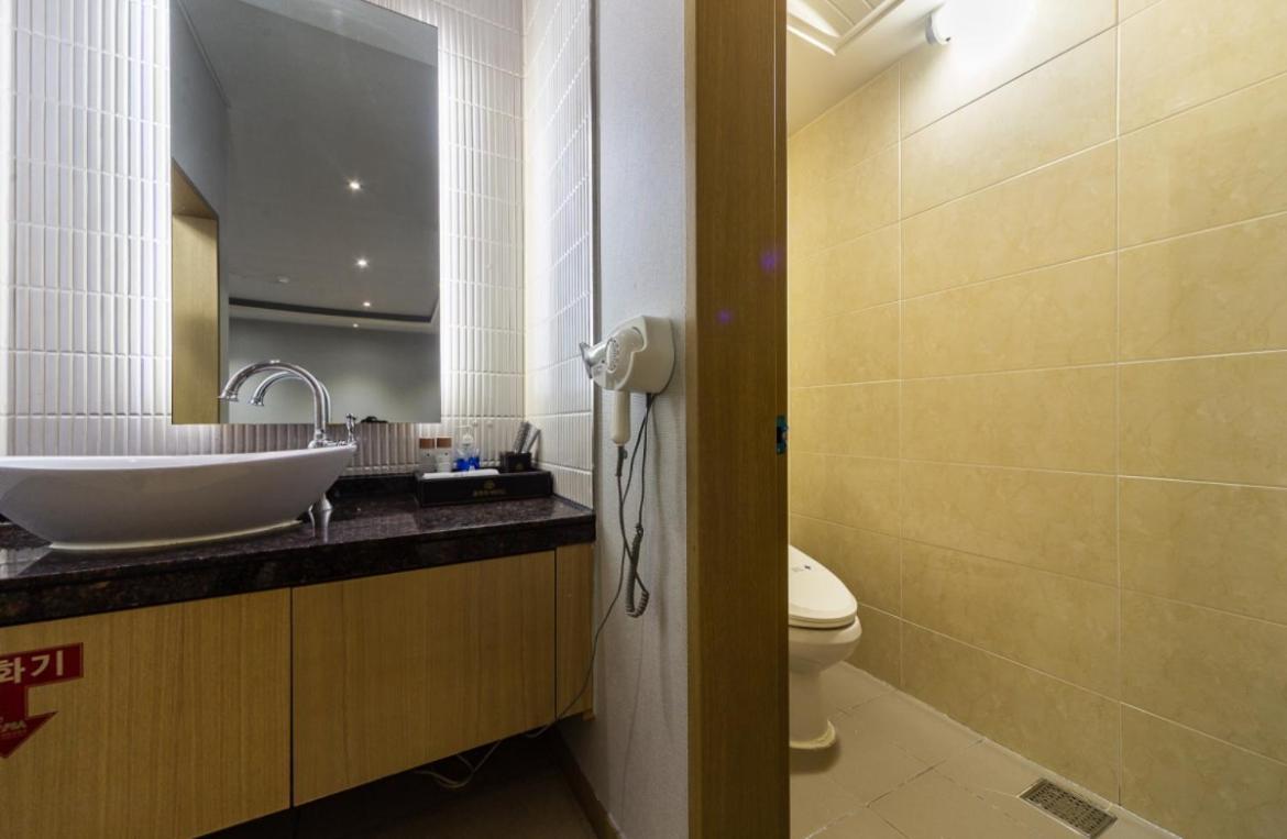 Gallery Hotel Gwangju Metropolitan City Exteriér fotografie